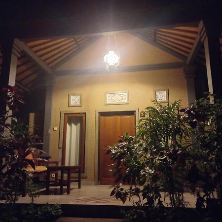 Tirta Bali Homestay ペムテラン エクステリア 写真