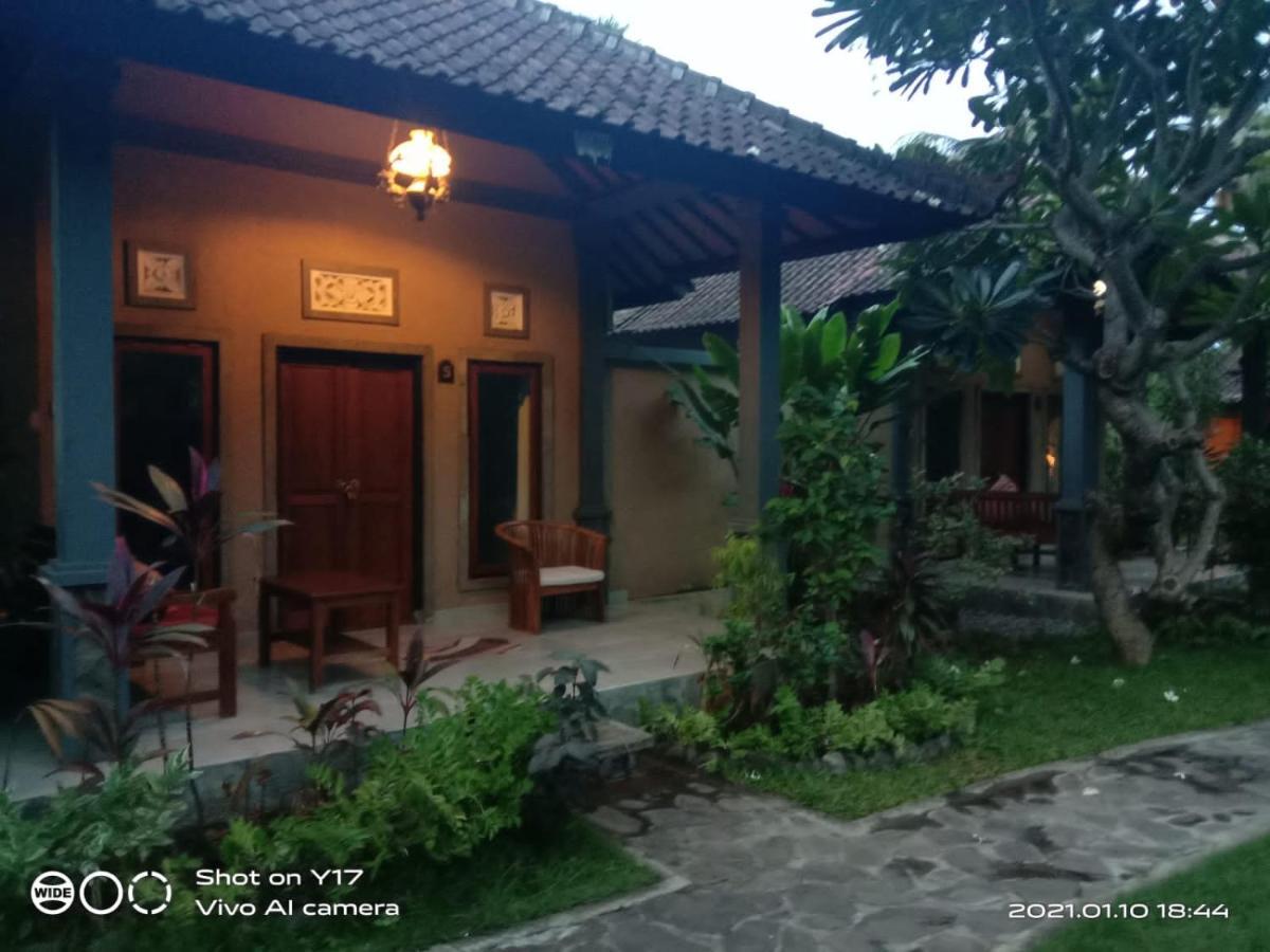 Tirta Bali Homestay ペムテラン エクステリア 写真