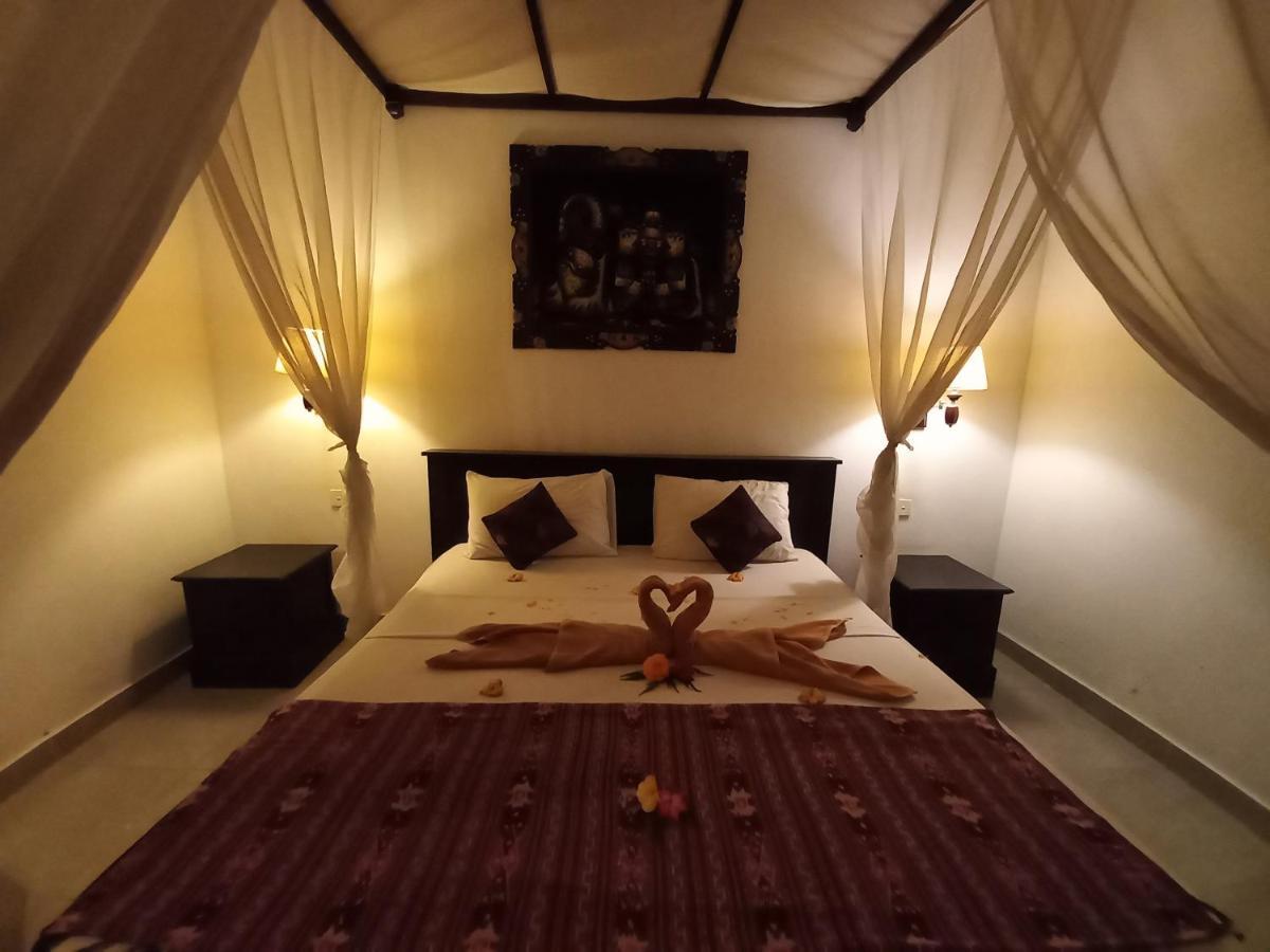 Tirta Bali Homestay ペムテラン エクステリア 写真