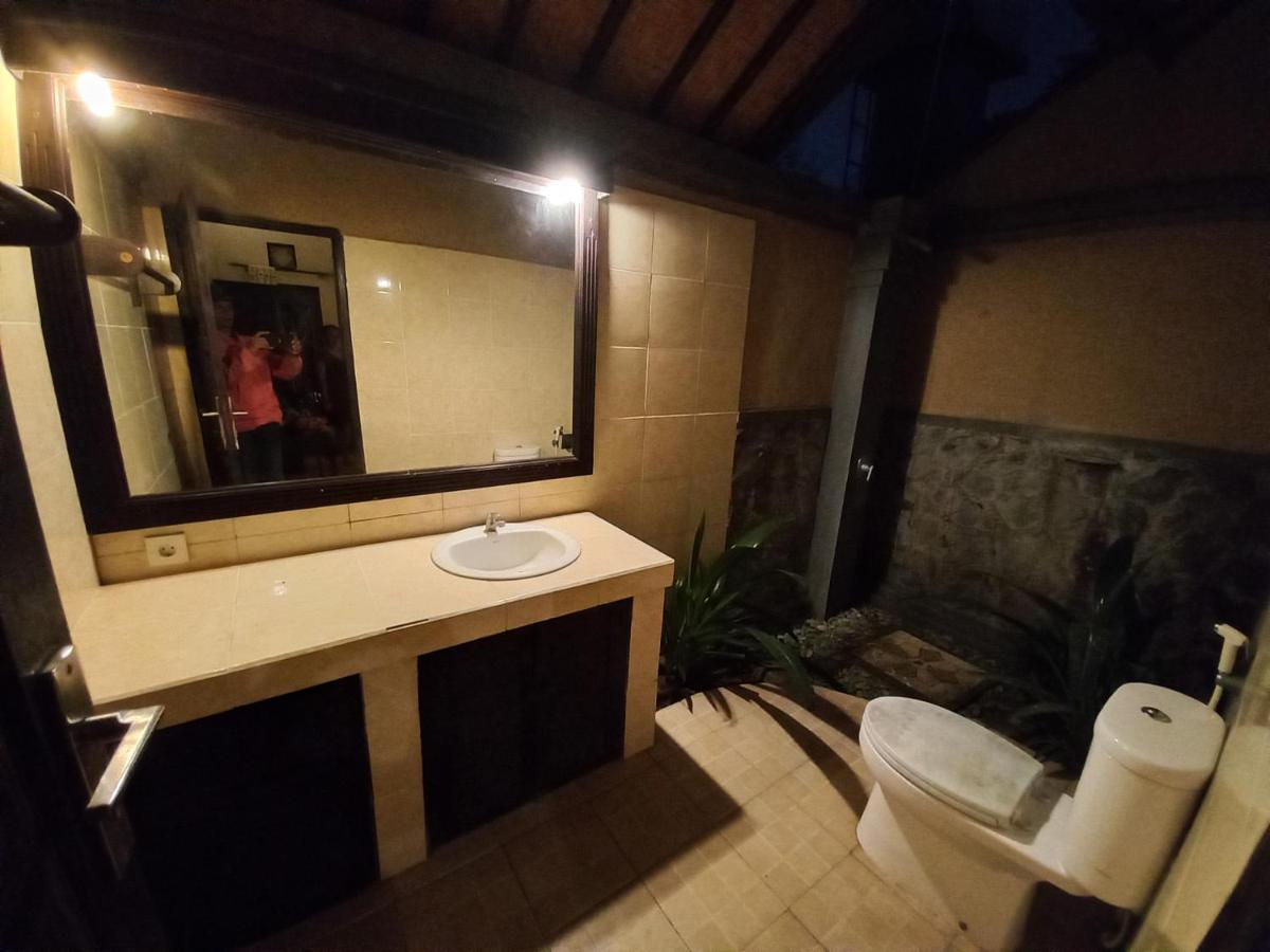 Tirta Bali Homestay ペムテラン エクステリア 写真