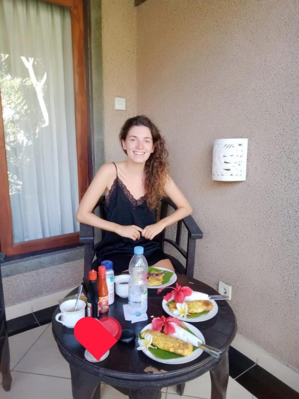 Tirta Bali Homestay ペムテラン エクステリア 写真