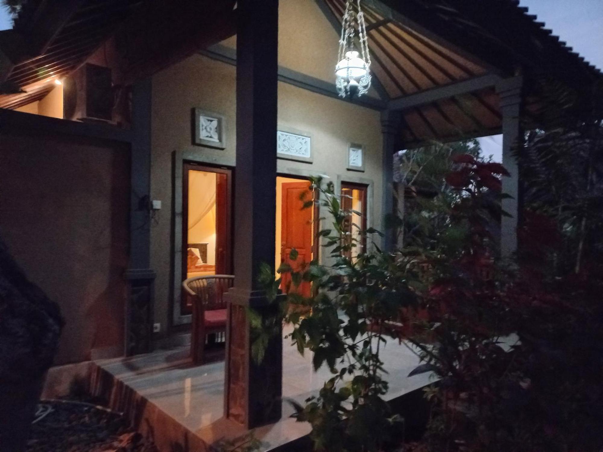 Tirta Bali Homestay ペムテラン エクステリア 写真